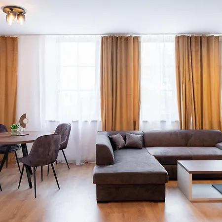 Apartment Castle Hill Free Parking